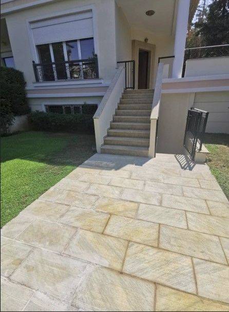 maisonette 310 sq.m.