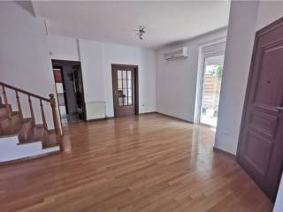 maisonette 310 sq.m.