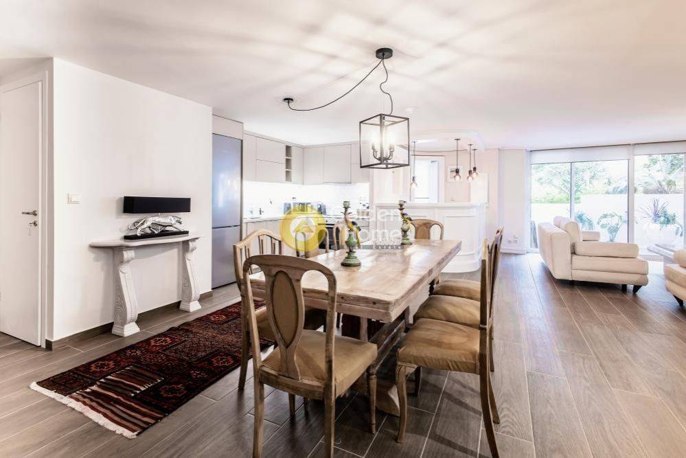 Τραπεζαρία