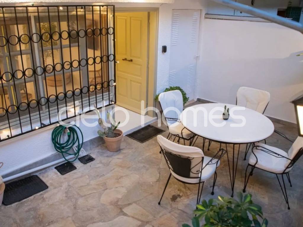 Εσωτερικοι χώροι