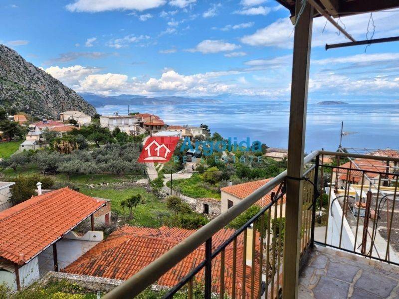 Θέα από μπαλκόνι