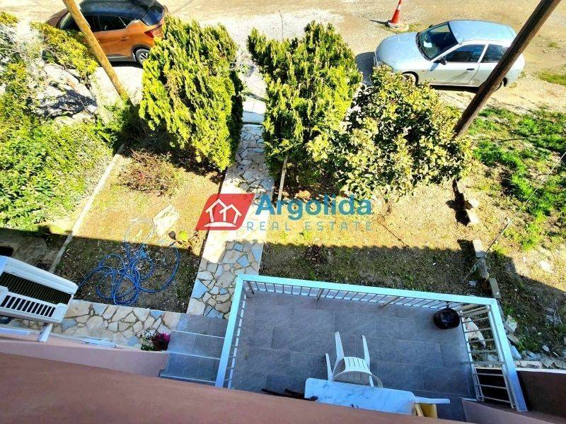 Θέα από μπαλκόνι