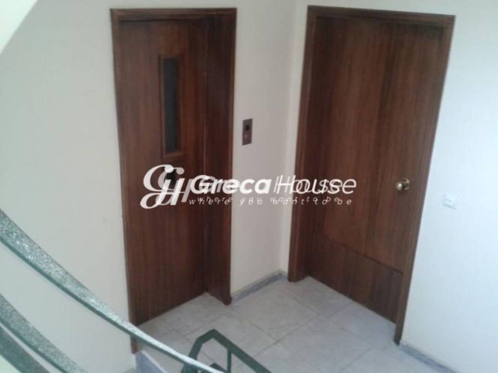 . Πώληση Οικιστικού Κτιρίου – Πλατεία Αμερικής, Αθήνα