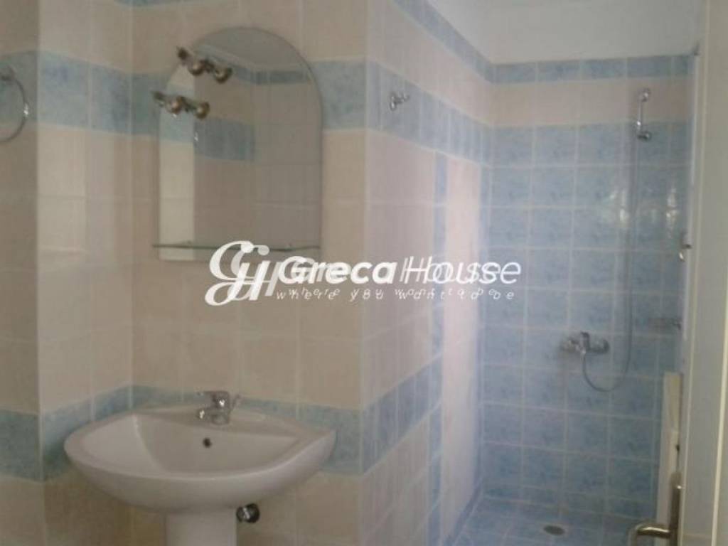 . Πώληση Οικιστικού Κτιρίου – Πλατεία Αμερικής, Αθήνα