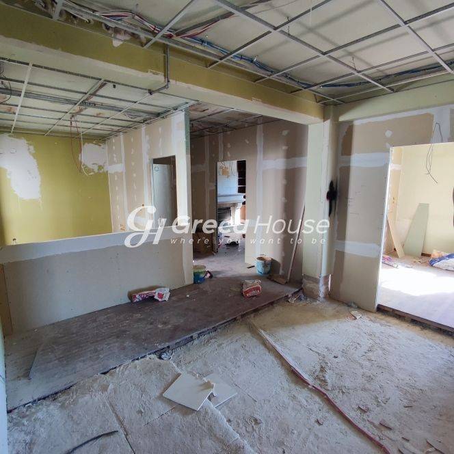 Ημιτελές Οικιστικό κτίριο προς πώληση στην Αθήνα Κυψέλη