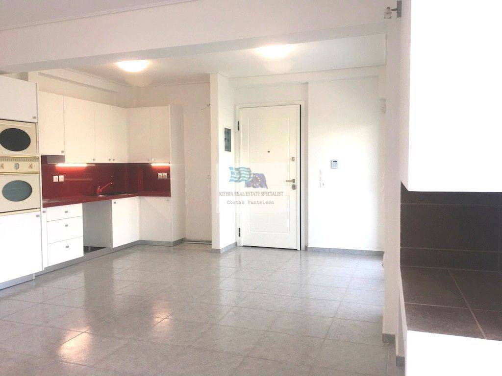 OPEN PLAN KITCHEN - LIVING ROOM