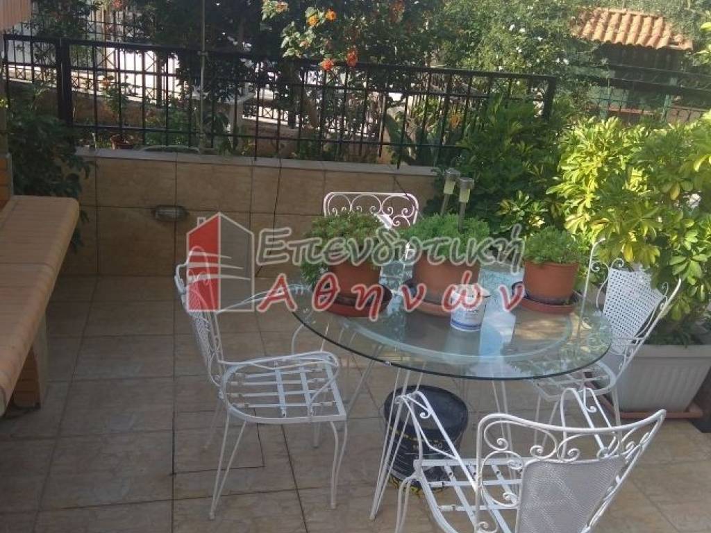 Θέα από μπαλκόνι