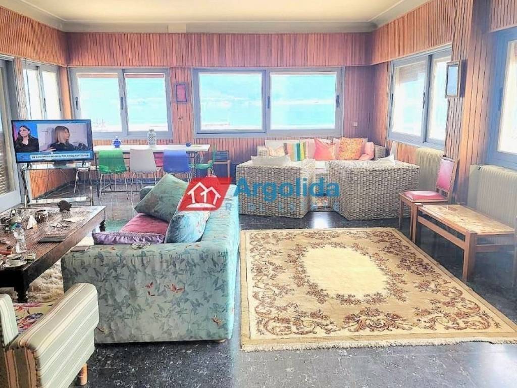 Θέα από μπαλκόνι