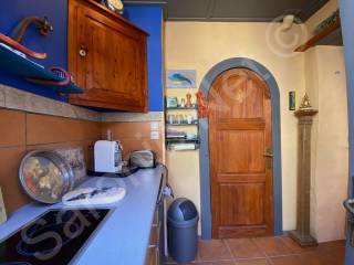 Guest bedsit kitchenette to shower