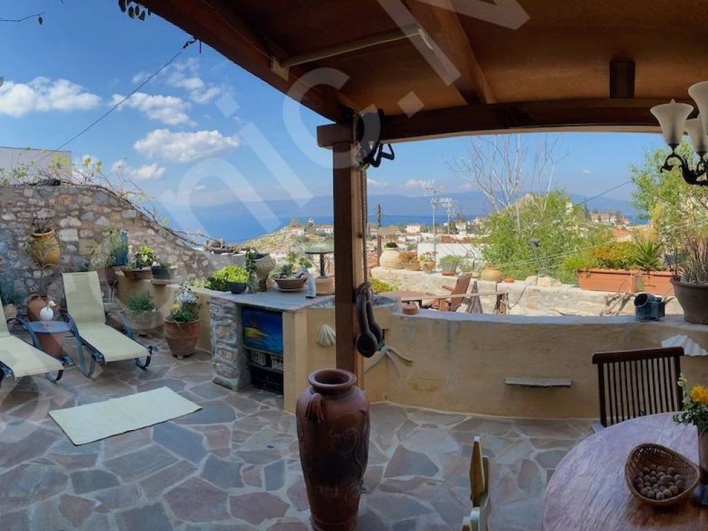 Good sized terrace for sunbathing or dining