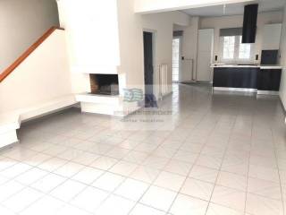 LIVING ROOM - OPEN PLAN KITCHEN