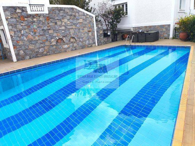 COMMON SWIMMING POOL