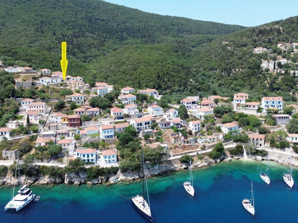 Location of land with building license for sale