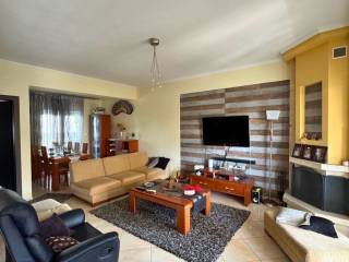 A&#039; OROPHOS SALONO-TRAPEZARIA ME TZAKI