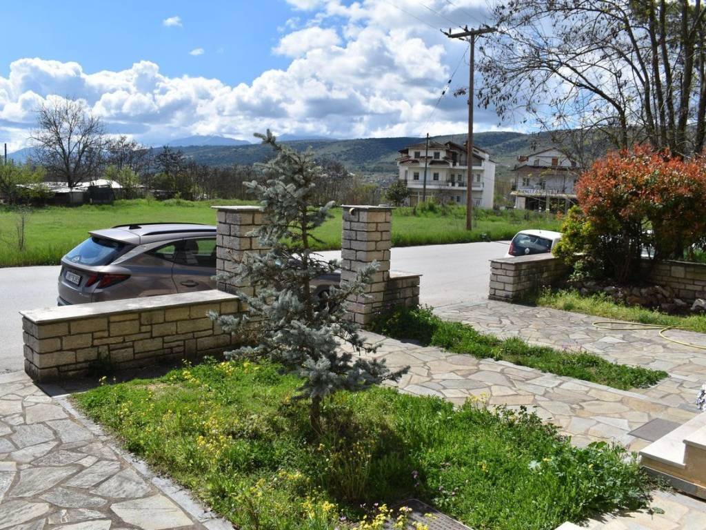 ΕΞΩΤΕΡΙΚΗ ΑΠΟΨΗ ΚΑΤΑΣΤΗΜΑΤΟΣ