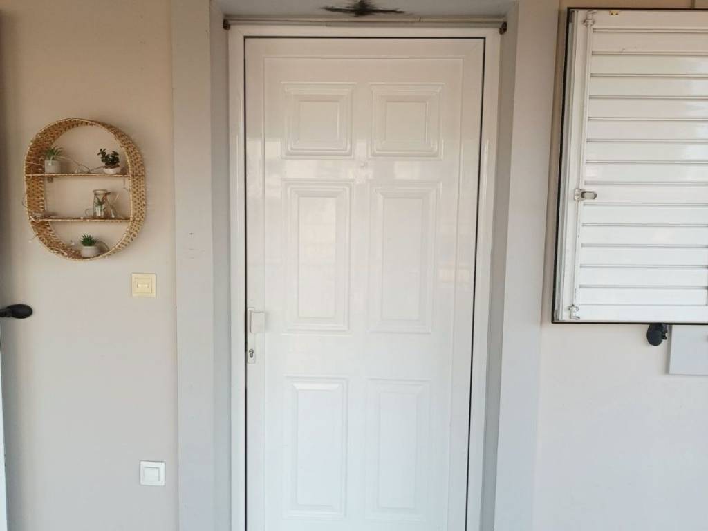 κεντρική είσοδος σπιτιού