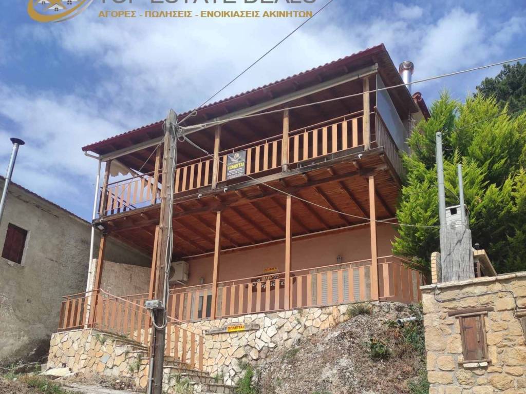 Μεζονέτα στα Κάτω Τρίκαλα Κορινθίας προς πώληση