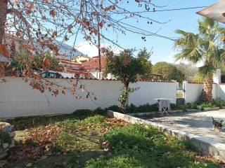 oikopedo monokatoikias