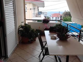 μπαλκόνι - τέντες Α ορόφου-θέα θάλασσα