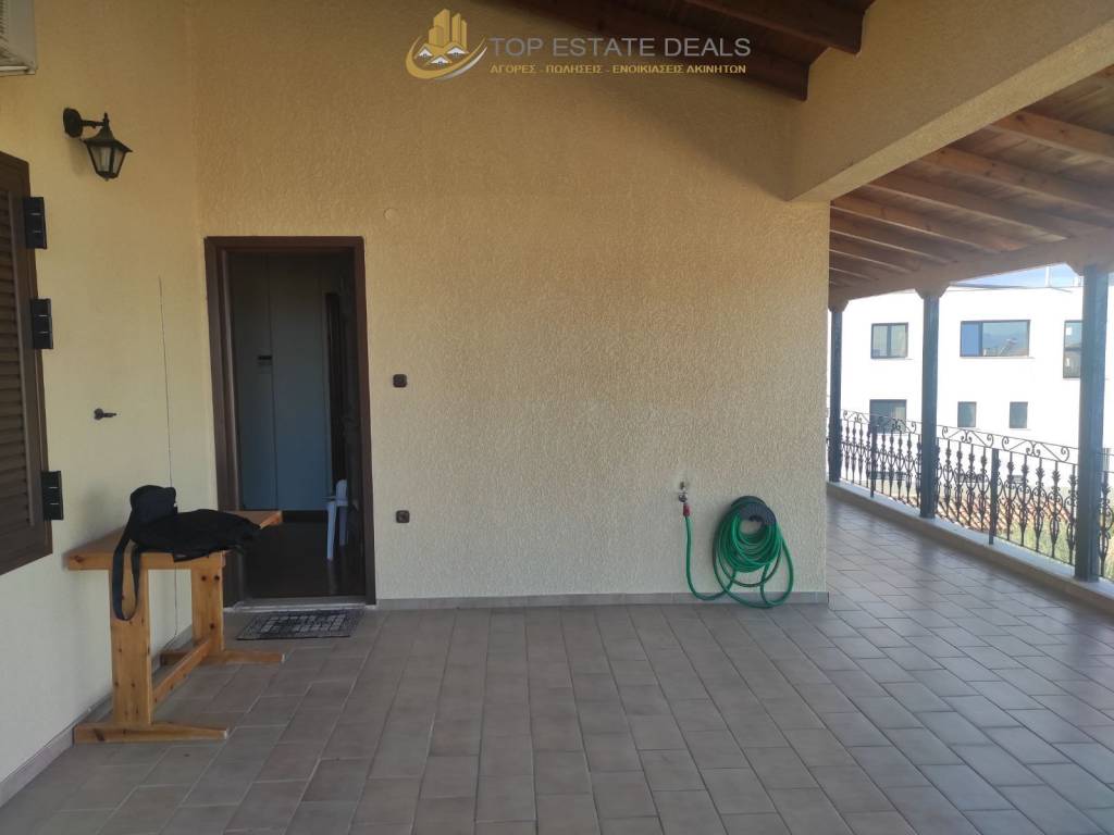 Μπαλκόνι Α ορόφου