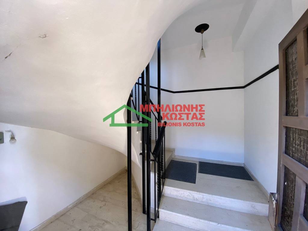 εσωτερική σκαλα