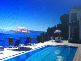 Θέα θάλασσα απο πισίνα