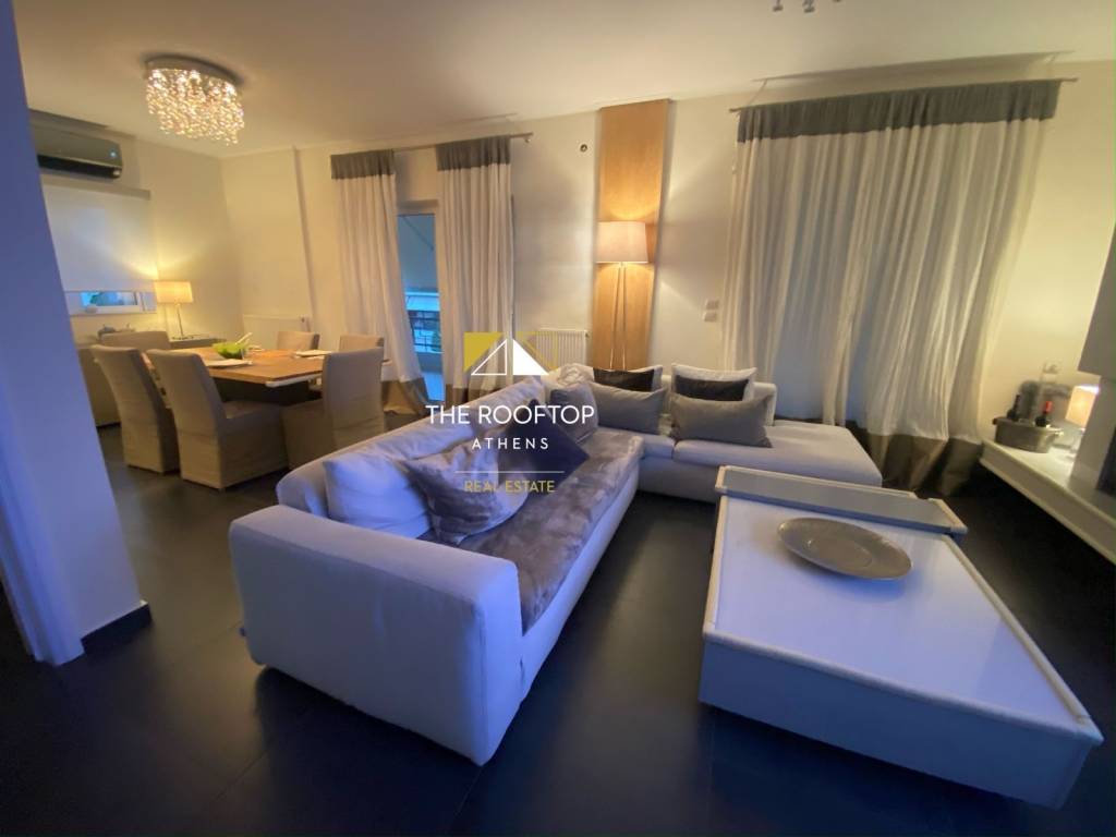 σαλόνι με τζάκι