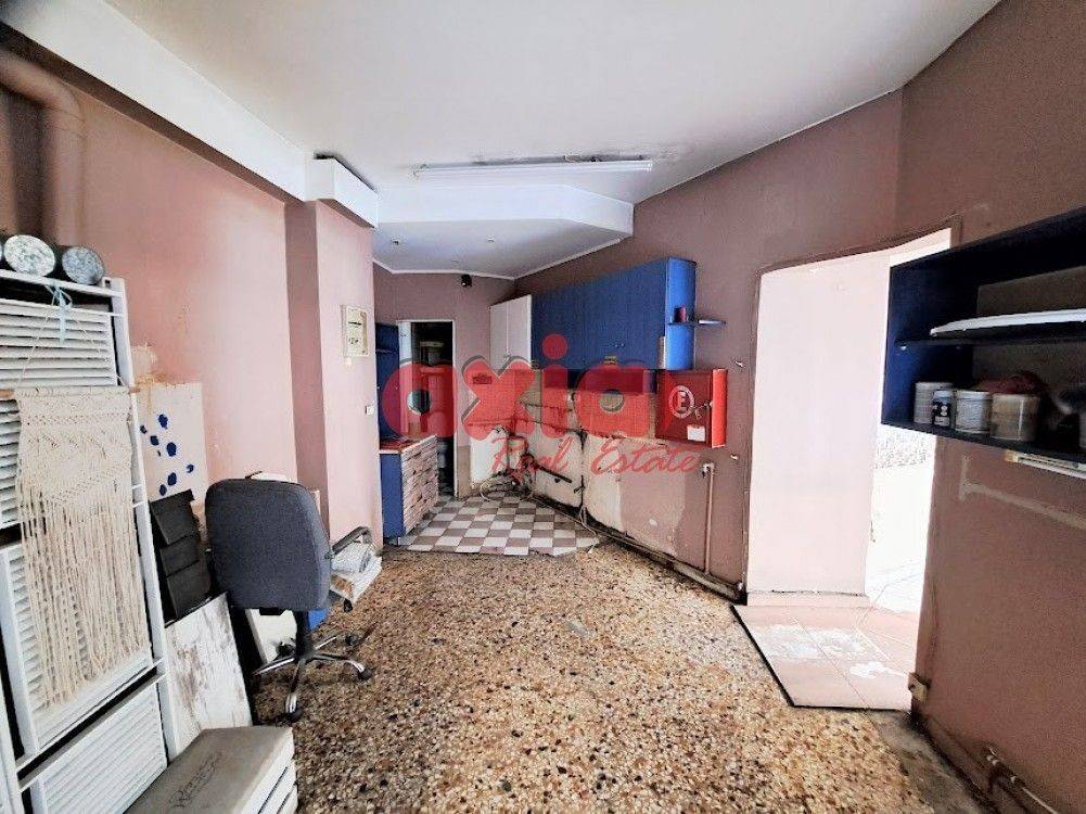 Ενοικιάζεται Κατάστημα δύο επιπέδων. Ισόγειο 24 τμ  και πατάρι 50 τμ.