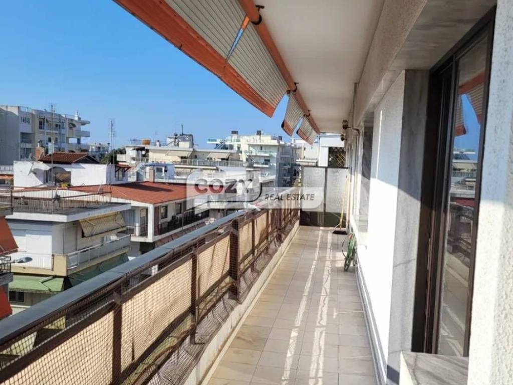 Θέα απο μπαλκόνι