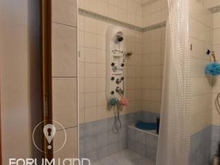 Forumland Real Estate, Μπάνιο νιπτήρας