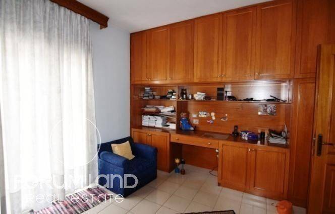 Forumland Real Estate, Καθιστικό