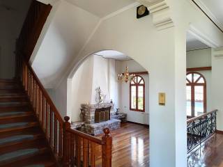 DYOROPHE MONOKATOIKIA