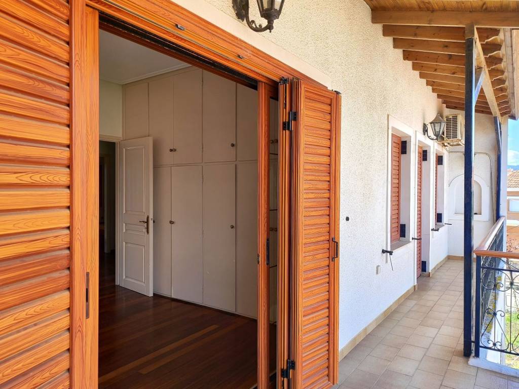 BOREINO MPALKONI TOY 2oy OROPHOY