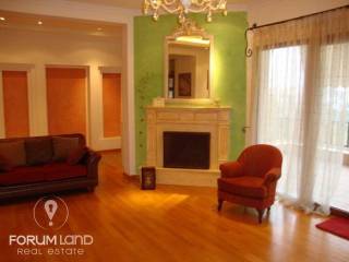 Forumland Real Estate, Καθιστικό