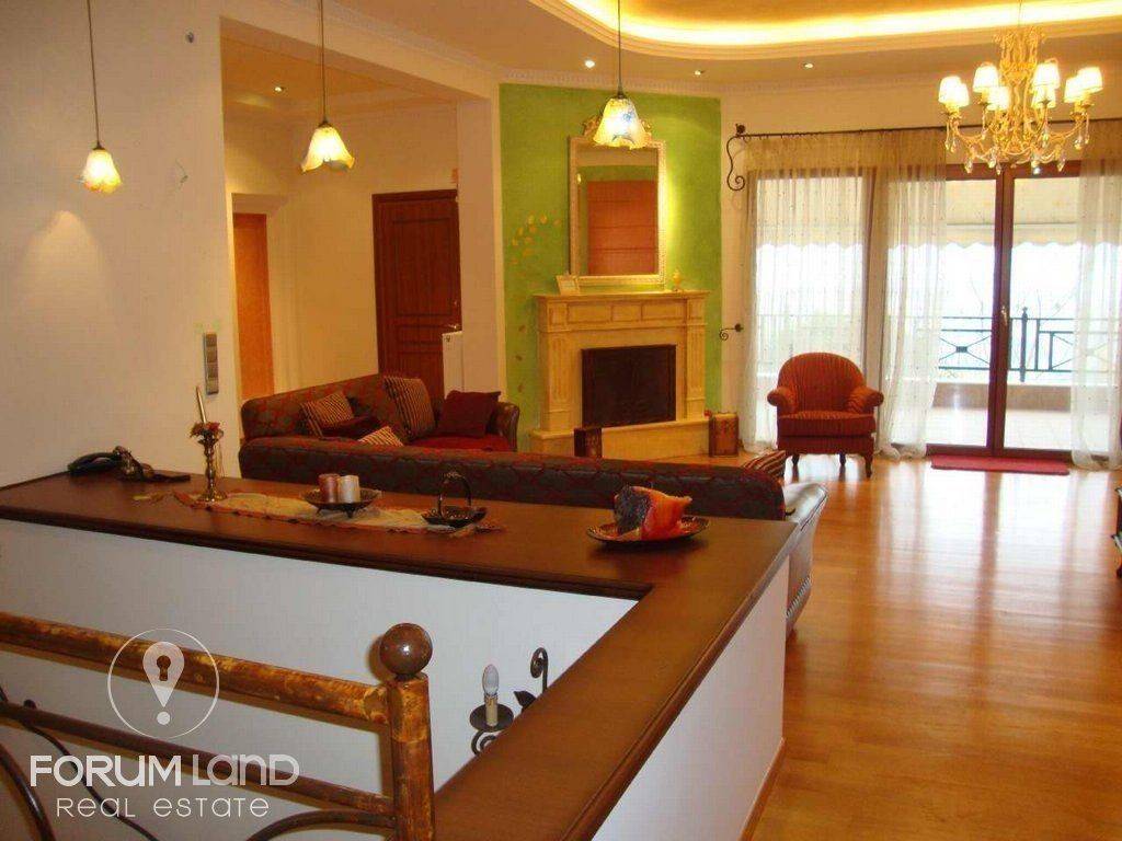 Forumland Real Estate, Εσωτερικός Χώρος