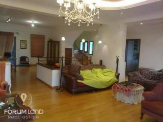 Forumland Real Estate, Καθιστικό