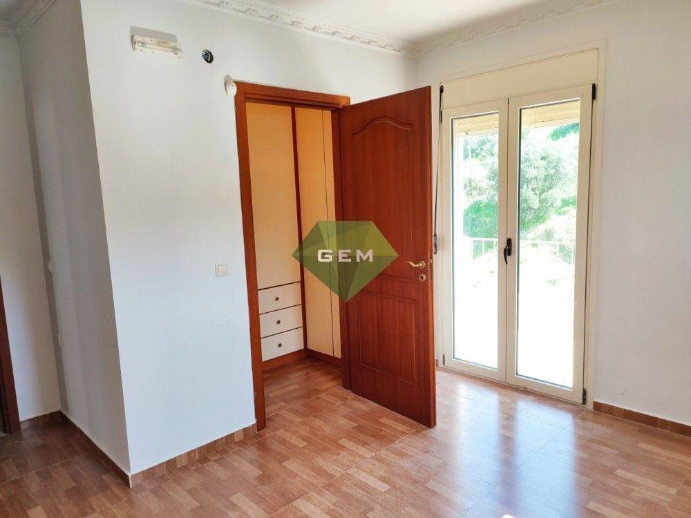 master υπνοδωμάτιο με βεστιάριο