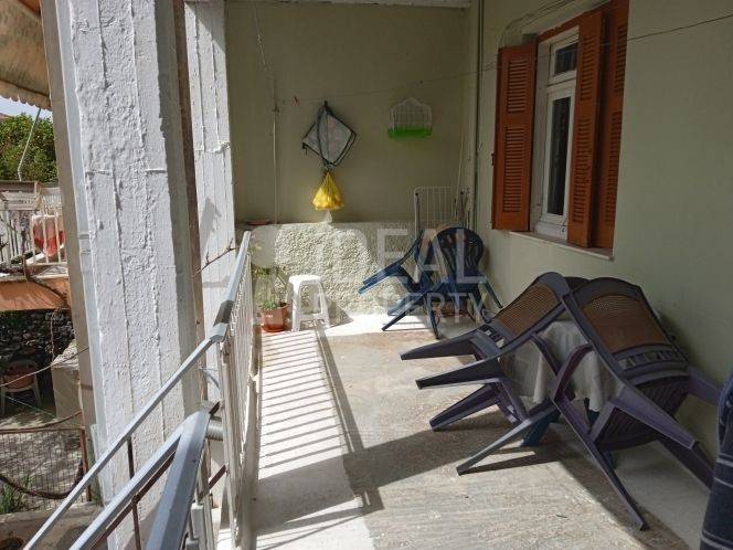 Μπαλκόνι ισογείου