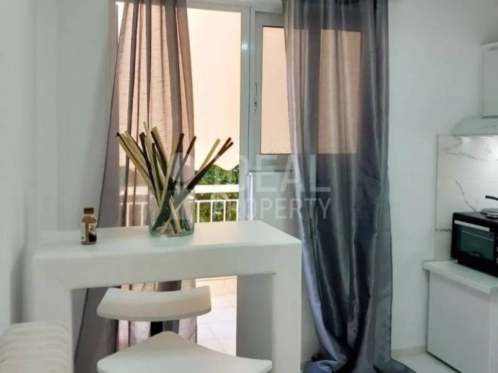 Σαλοκουζίνα