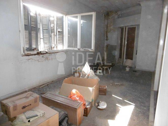 Σαλόνι,Τεσσάρι