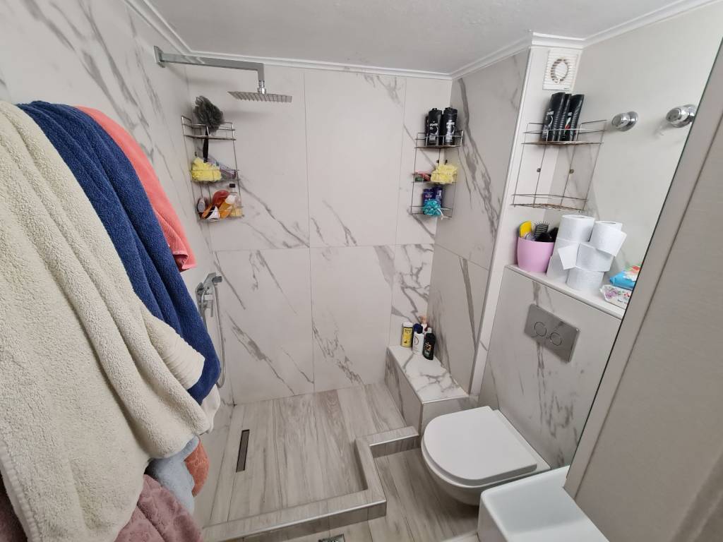 MPANIO ME NTOYZIERA, CHONEYTO KAZANAKI