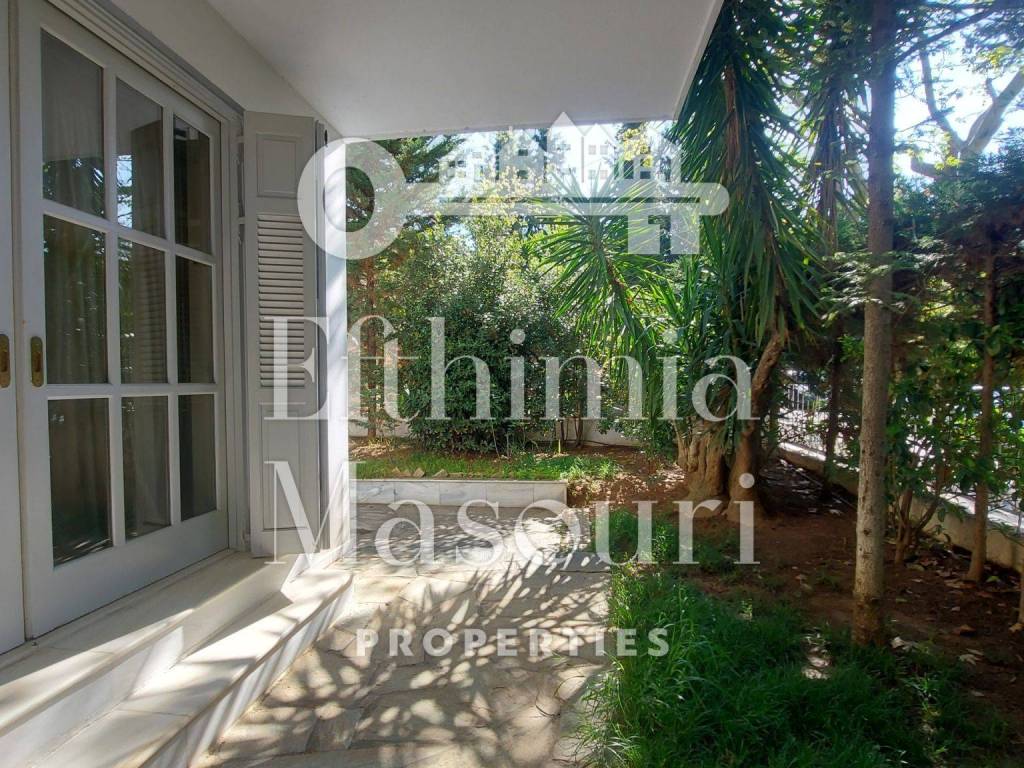 Εξωτερικοι χώροι