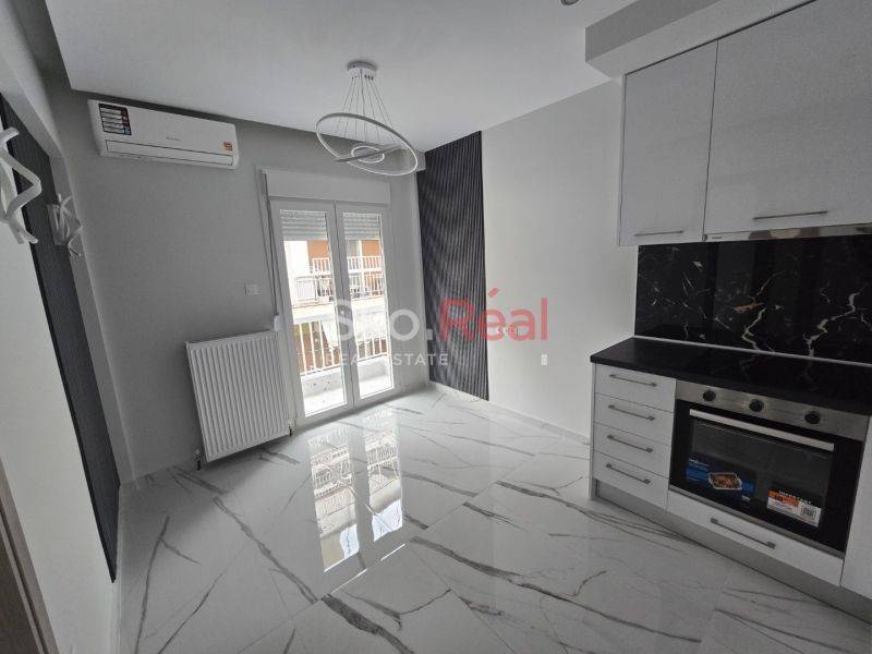 Σαλοκουζίνα