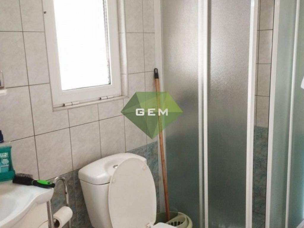 μπάνιο στην γκαρσονιέρα