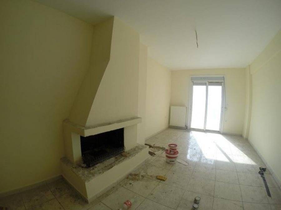 σαλονι με τζακι