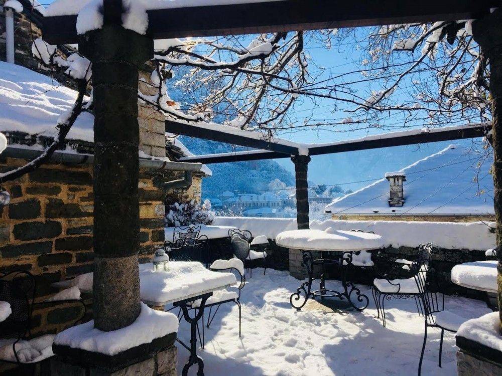 Πωλείται συγκρότημα κατοικιών