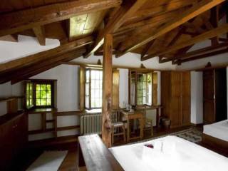 Πωλείται συγκρότημα κατοικιών