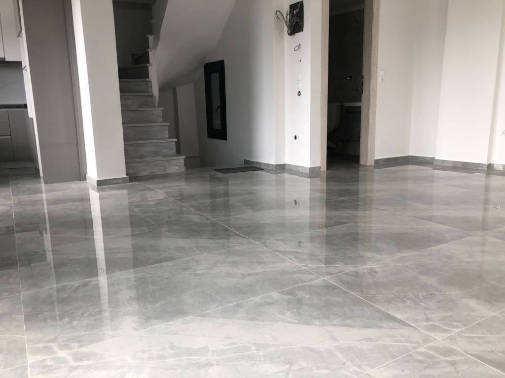 ΣΑΛΟΝΙ ΜΕΖΟΝΕΤΑ