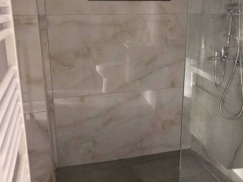 ΜΠΑΝΙΟ ΙΣΟΓΕΙΟ