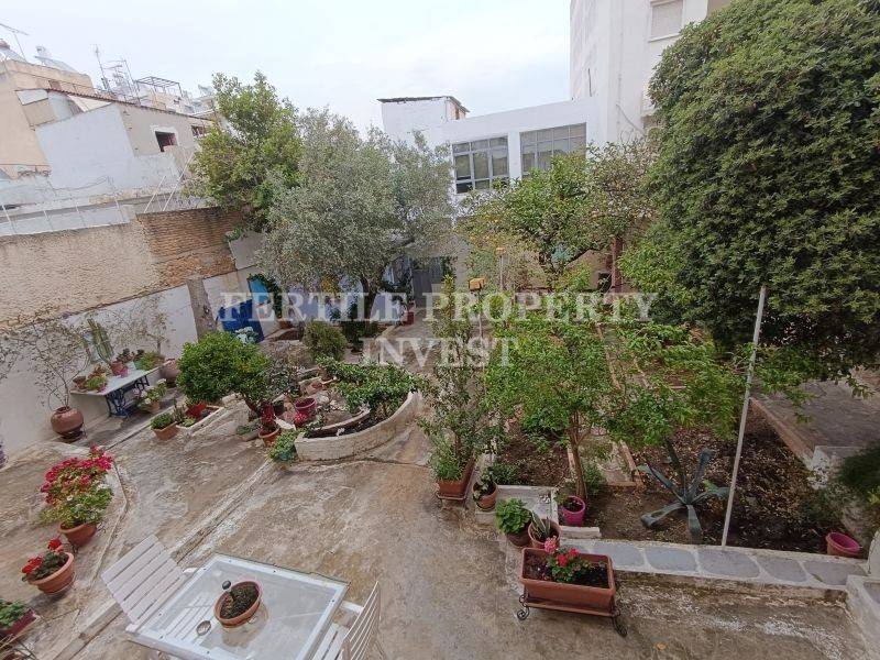 Θέα από μπαλκόνι